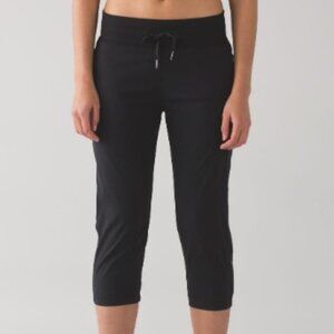 L-68 🍋 Lululemon 🍋 Dance Studio Crop II Unlined